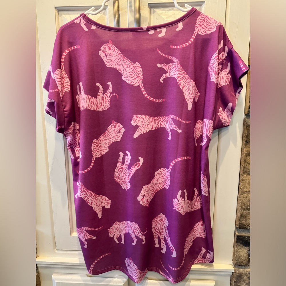 Leopard Top - Picture 2 of 4